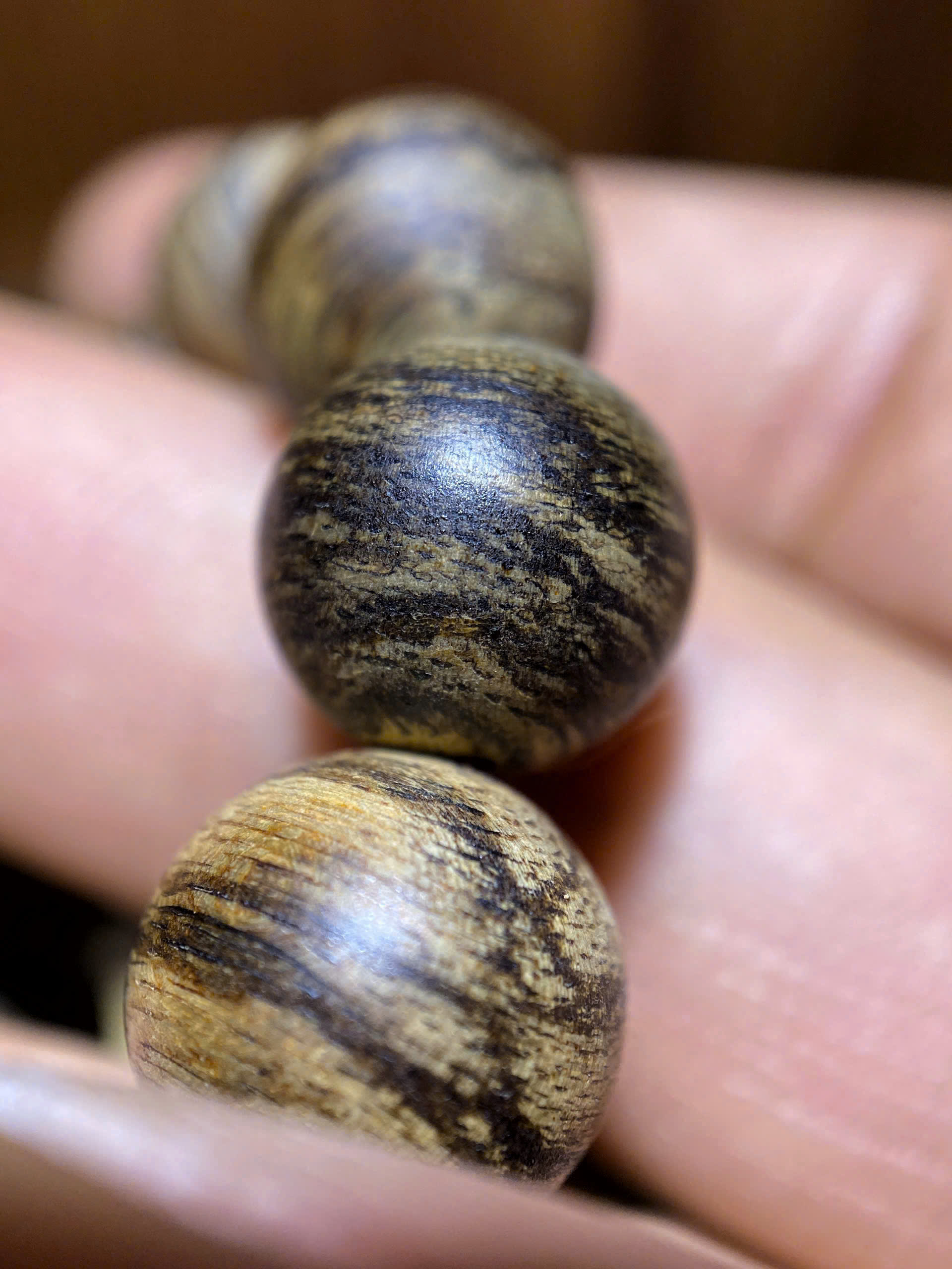 Vật Phẩm Trầm Hương 12mm Bông – Philippines